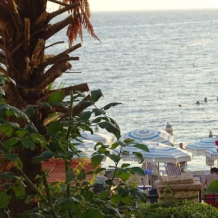 Seaside Garden מלון דירות *