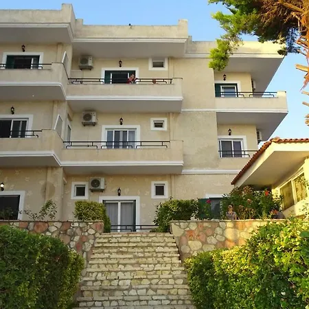 Seaside Garden מלון דירות